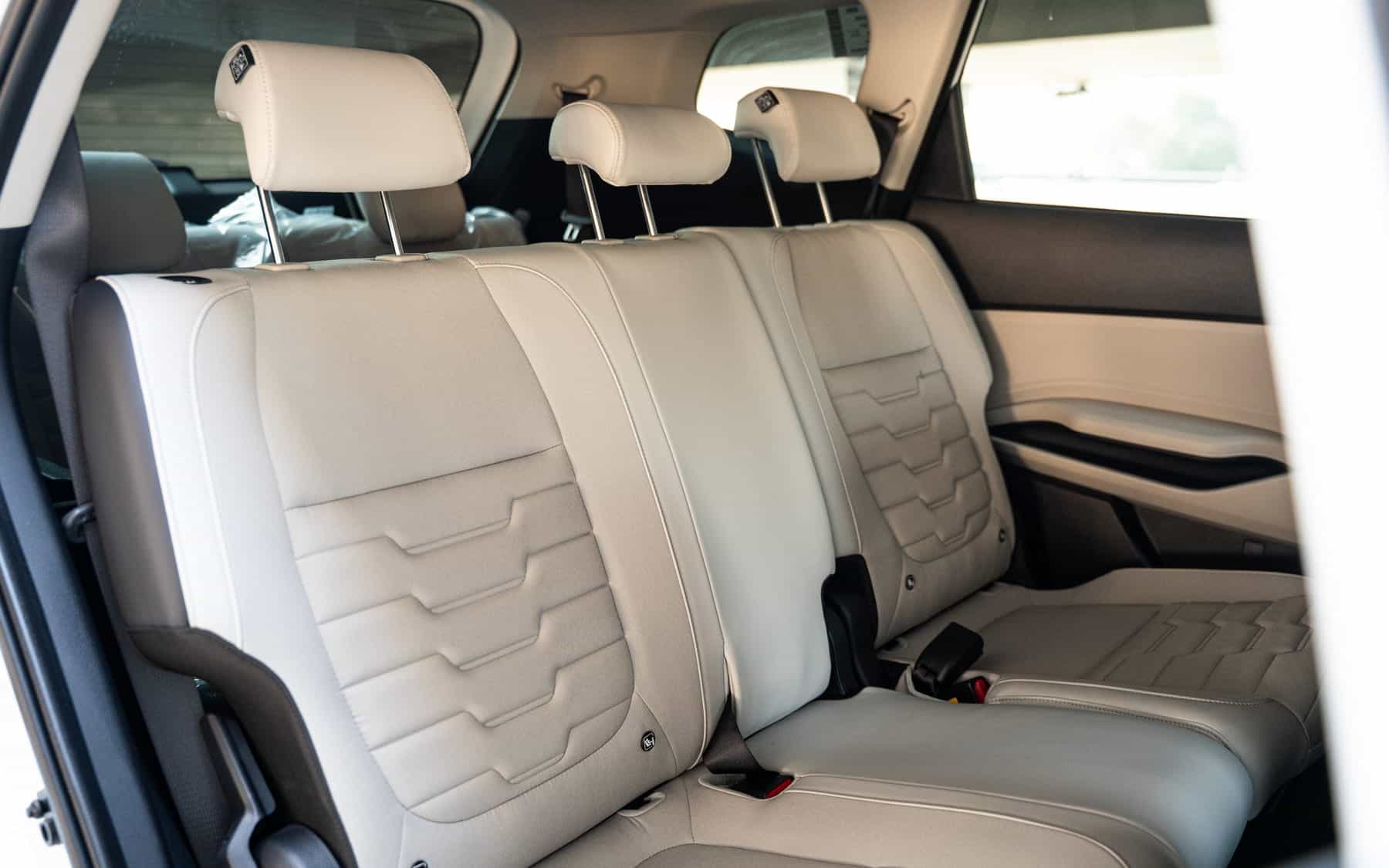 Kia Carens White - thumbnail 6