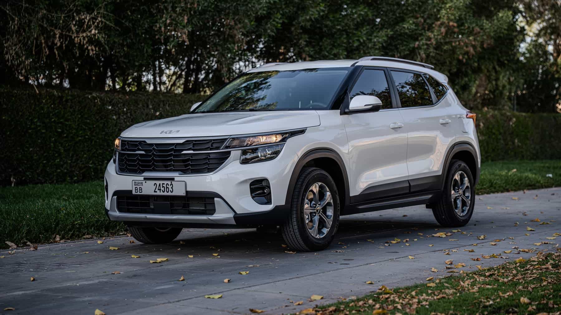 Kia Seltos White - thumbnail 1