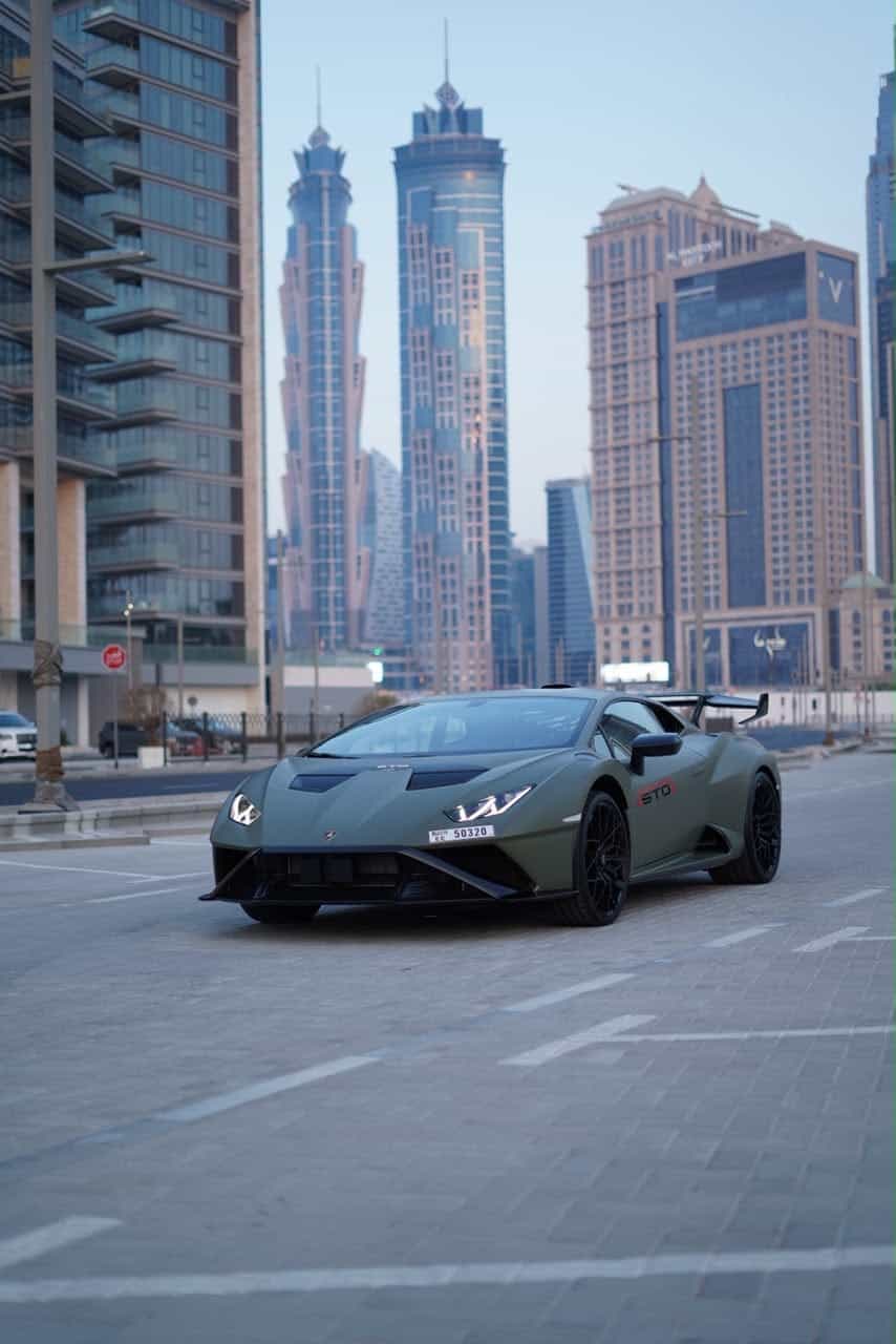 Lamborghini Huracán STO - thumbnail 1