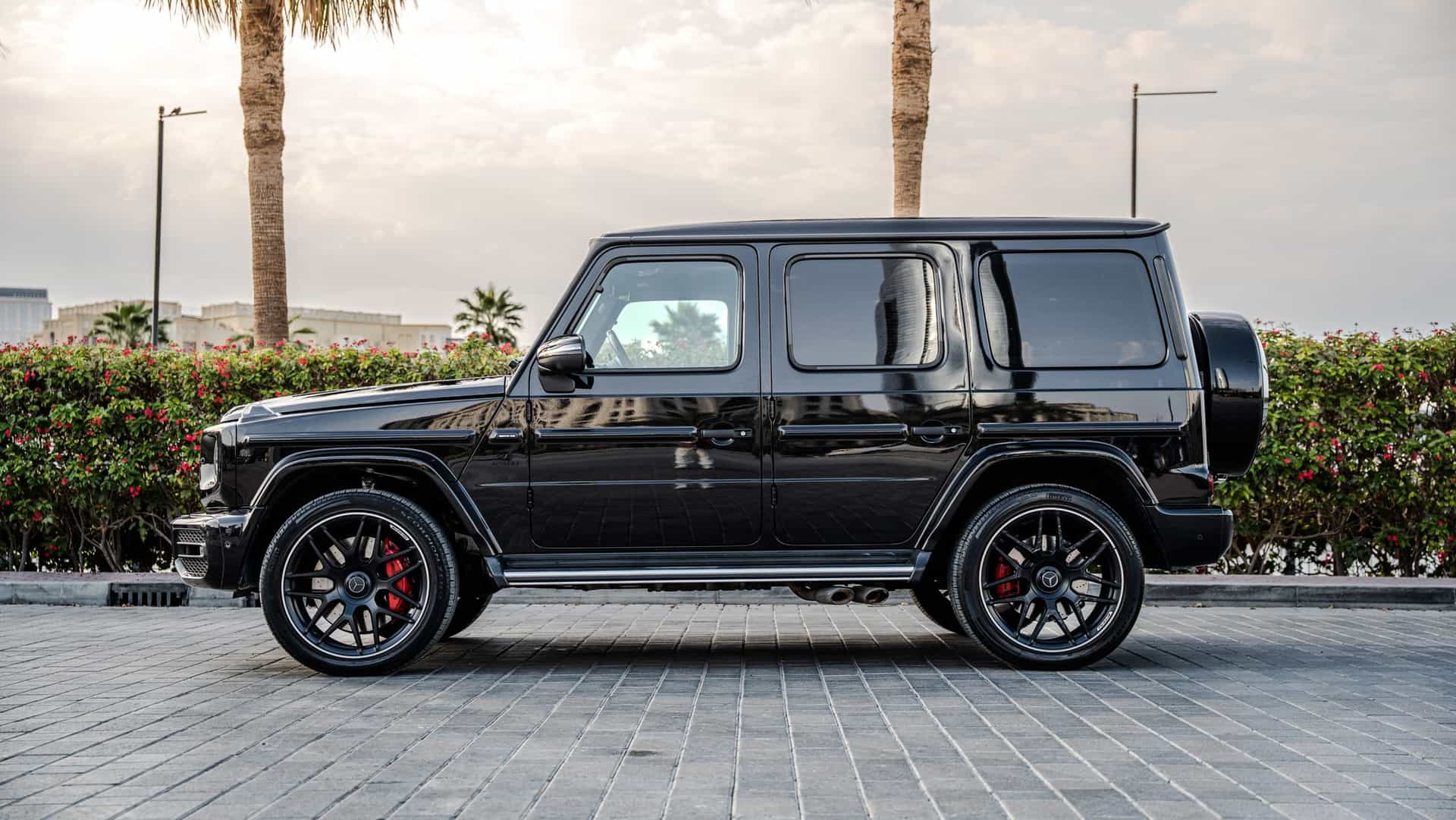 Mercedes-AMG G63 Black - thumbnail 2