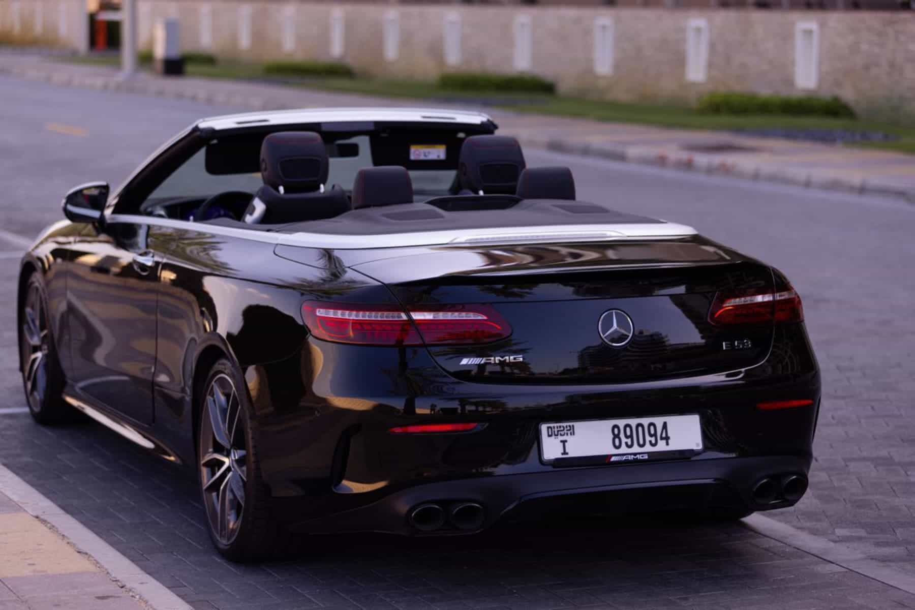 Mercedes-Benz E-Class - thumbnail 4