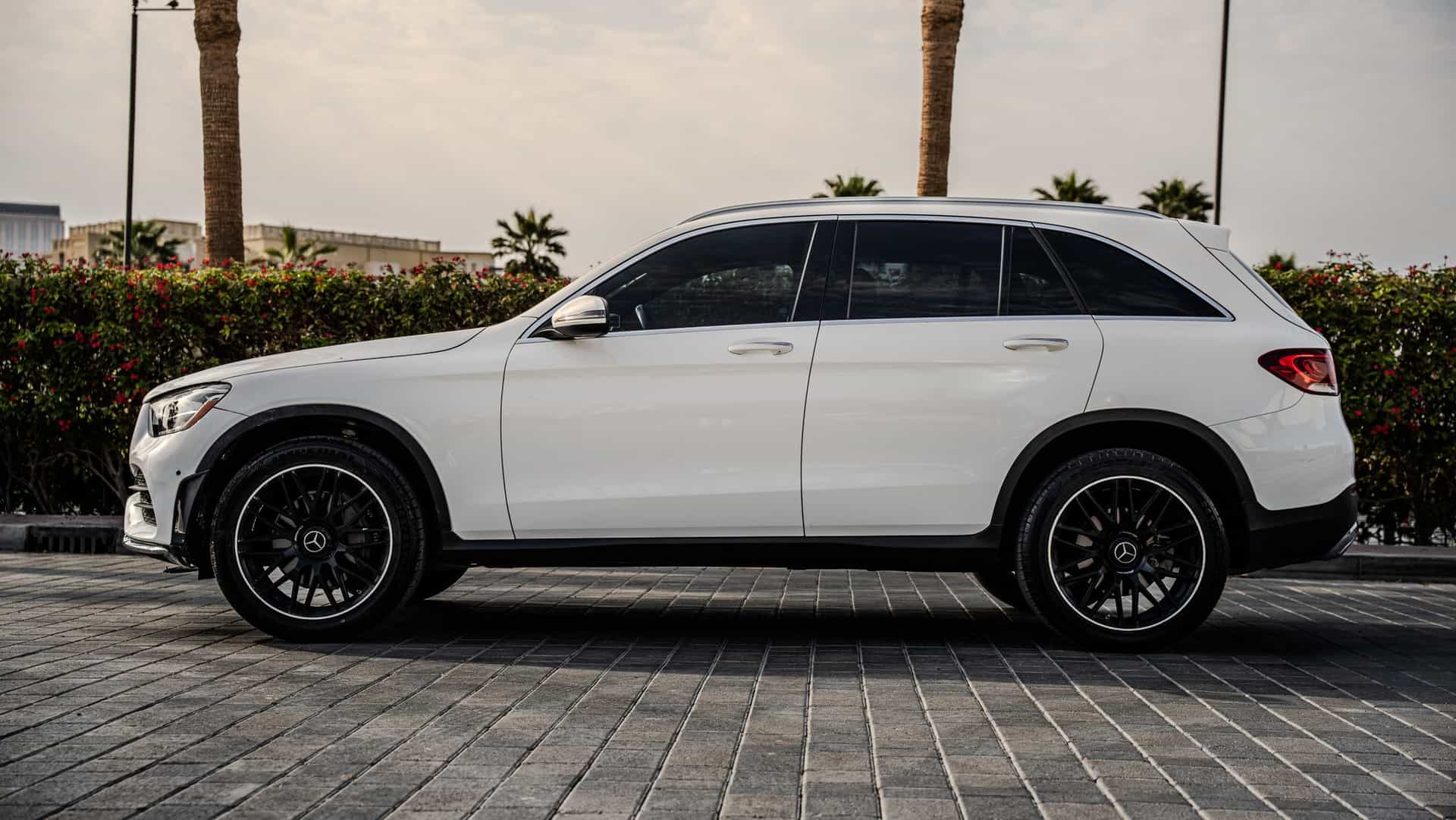 Mercedes-Benz GLC 300 - thumbnail 2