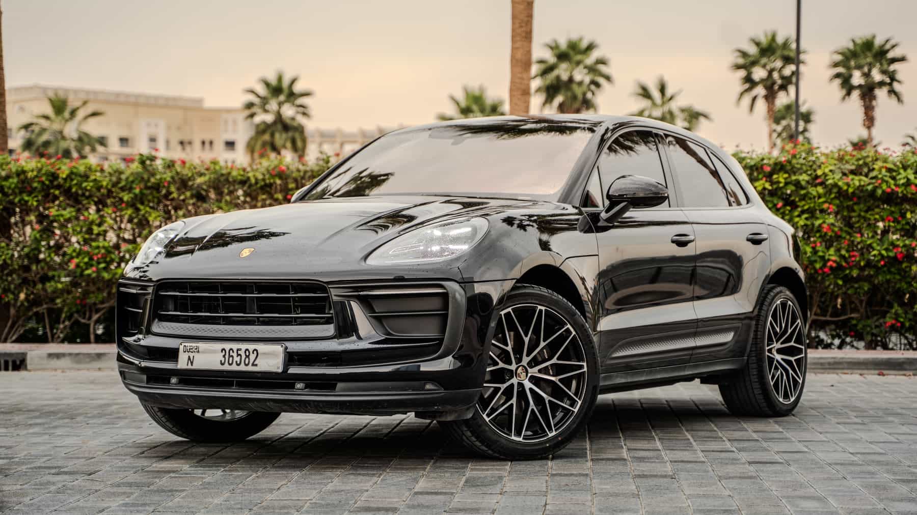 Porsche Macan - thumbnail 1