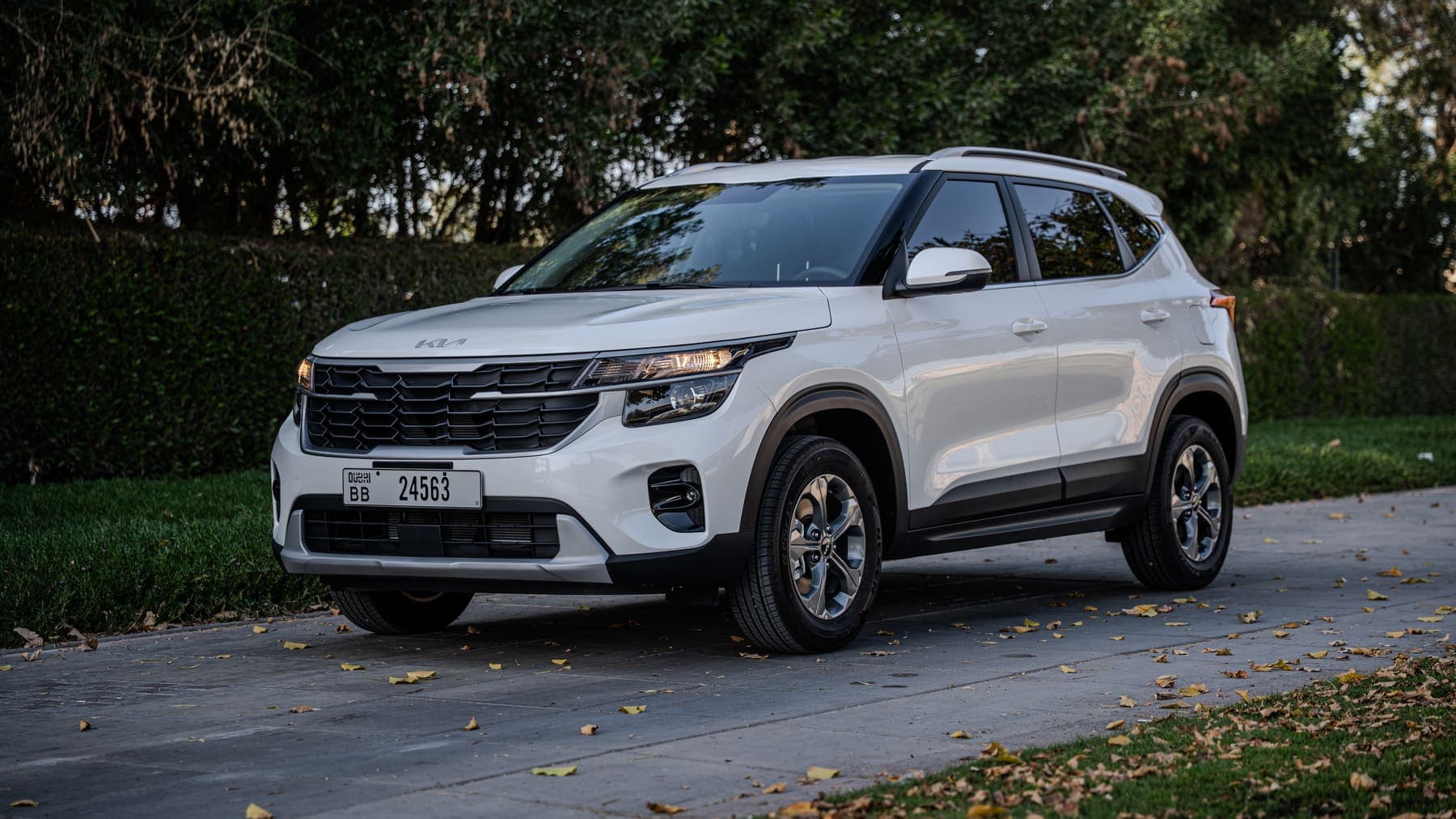 Kia Seltos White Seltos White 1.6L 2025 - Family SUV for rent in Dubai