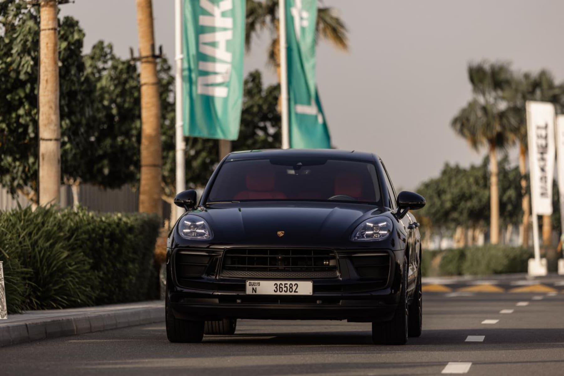 Porsche Macan view 3